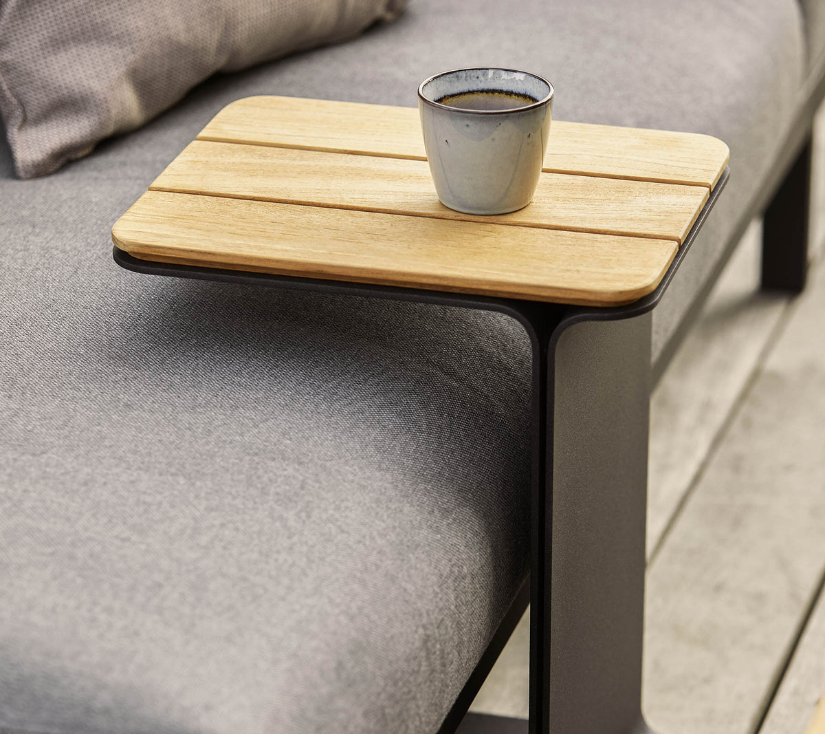 Cane-line Mega side table - Exclusive Danish design furniture