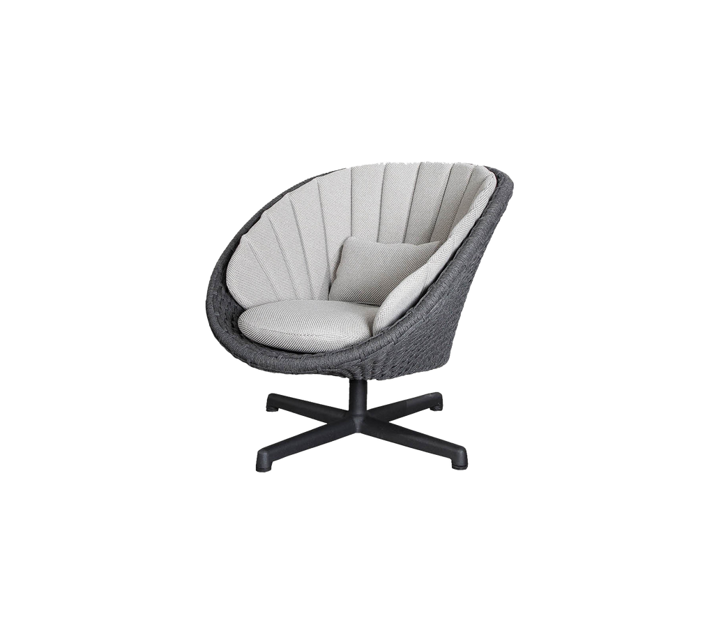 Peacock lounge chair w/swivel aluminium base