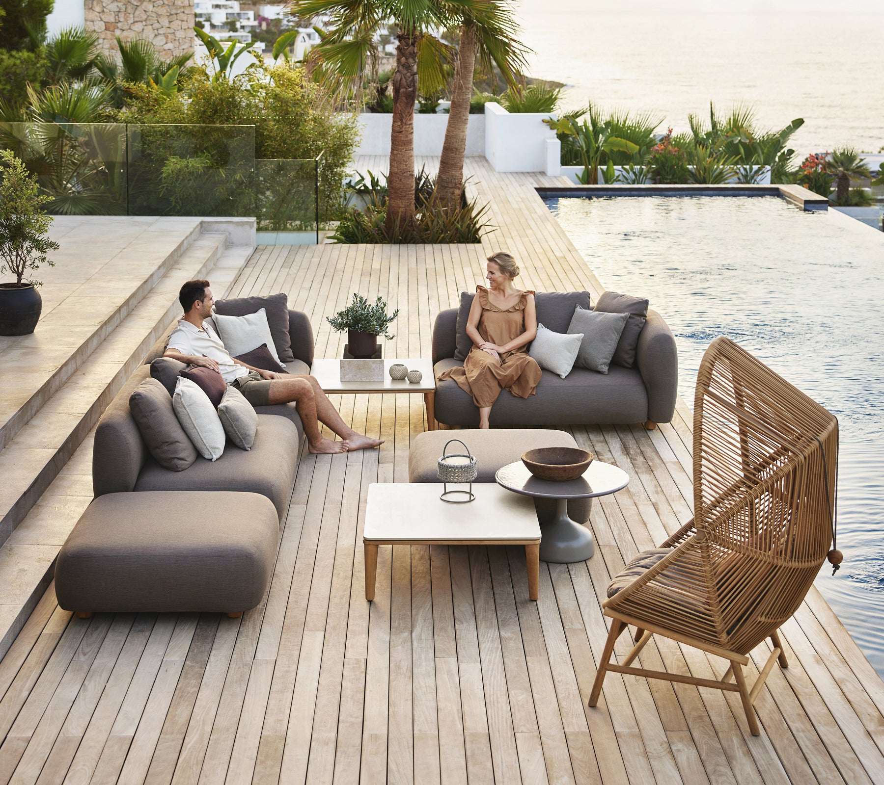 Cane-line Capture pouf - Exclusive Danish design furniture – Cane