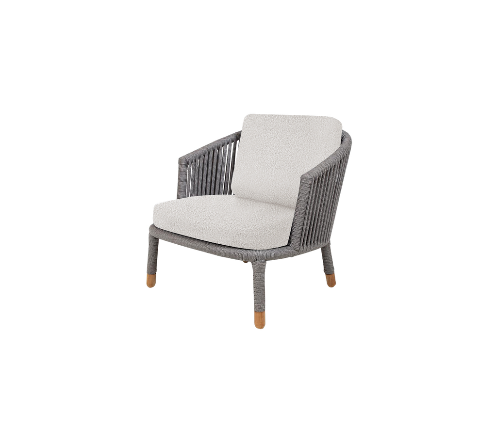 Moments lounge chair